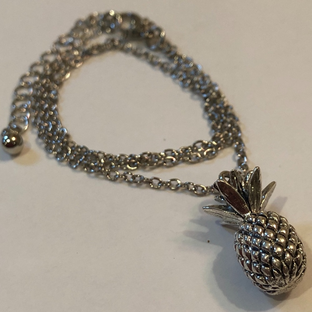 Silver Pineapple charm pendant necklace NEW